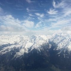 Flugwegposition um 14:19:01: Aufgenommen in der Nähe von Gemeinde Bramberg am Wildkogel, Österreich in 3338 Meter